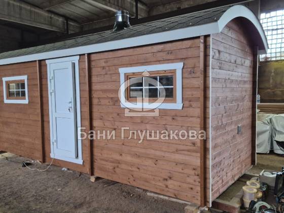 Баня «Буханочка» из бочковой термодоски 2,4 на 6